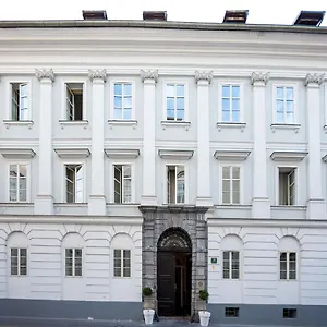 antiq-palace-hotel-spa.hotels-in-ljubljana.com/