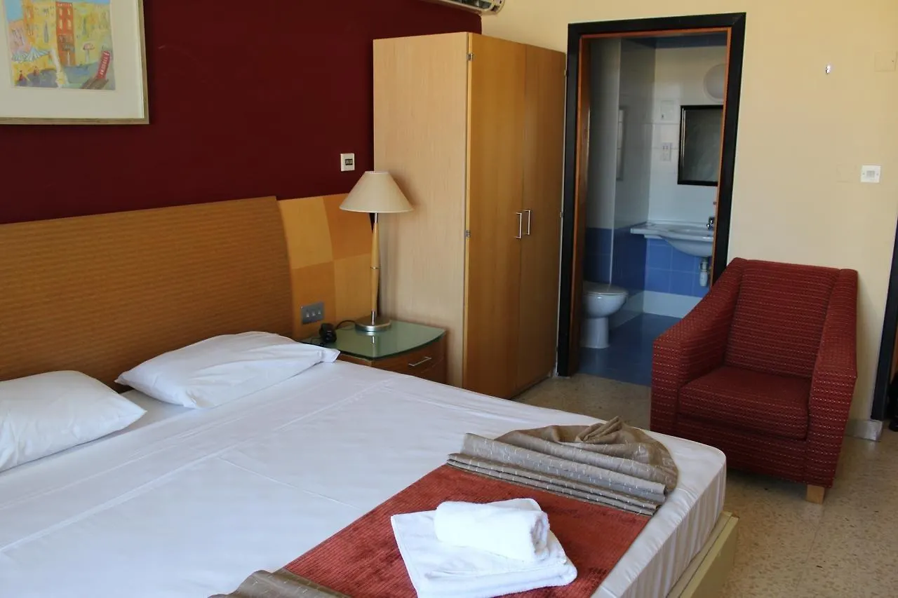 The St. George'S Park Hotel San Ġiljan Malta